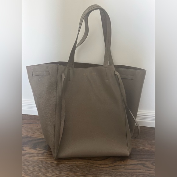 Céline Medium Phantom Cabas - Picture 1 of 6